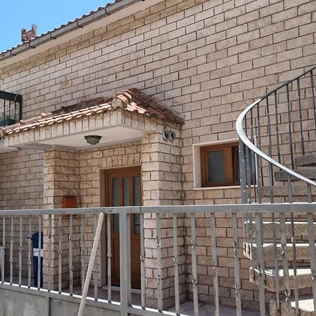 Apartments Soric Omiš Екстериор снимка
