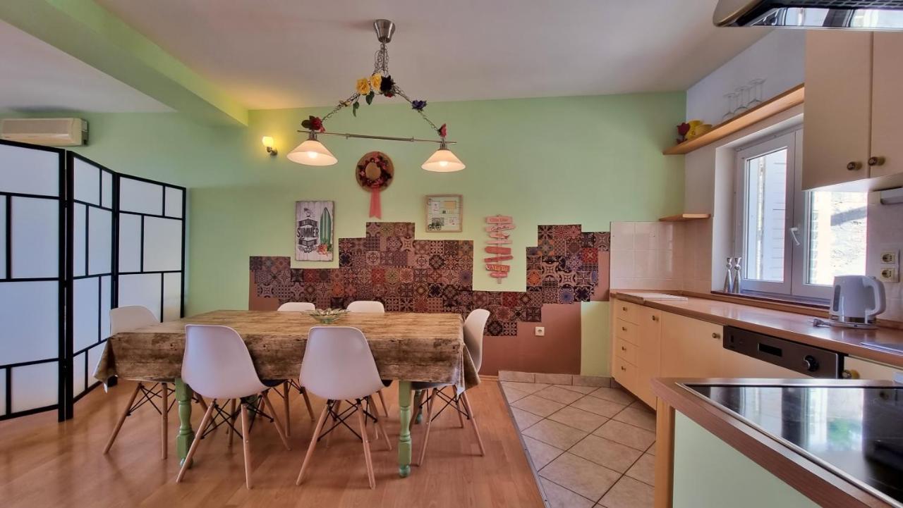 Apartments Soric Omiš Екстериор снимка